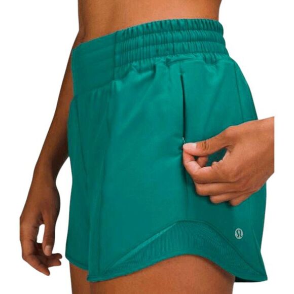 LULULEMON ATHLETICA Hotty Hot Short II Long '4" Size 6 Tall - Picture 1 of 5